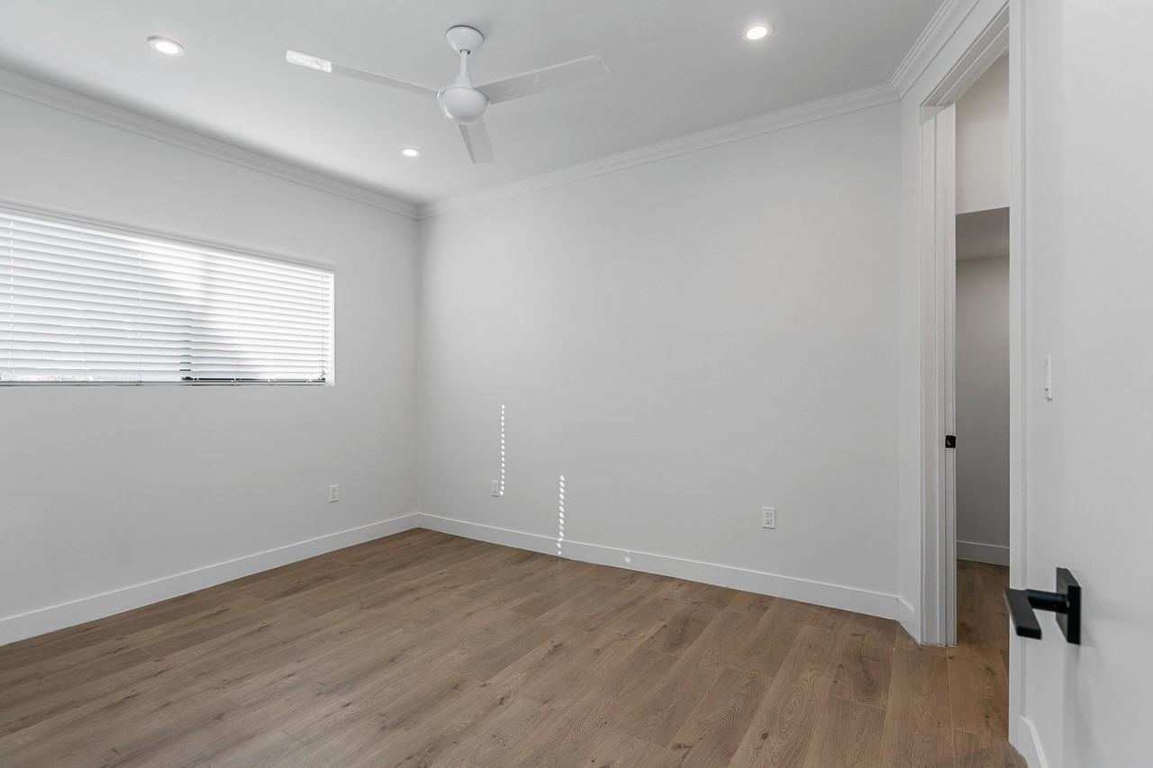 1008 Waterloo Street - Photo 7 of 11