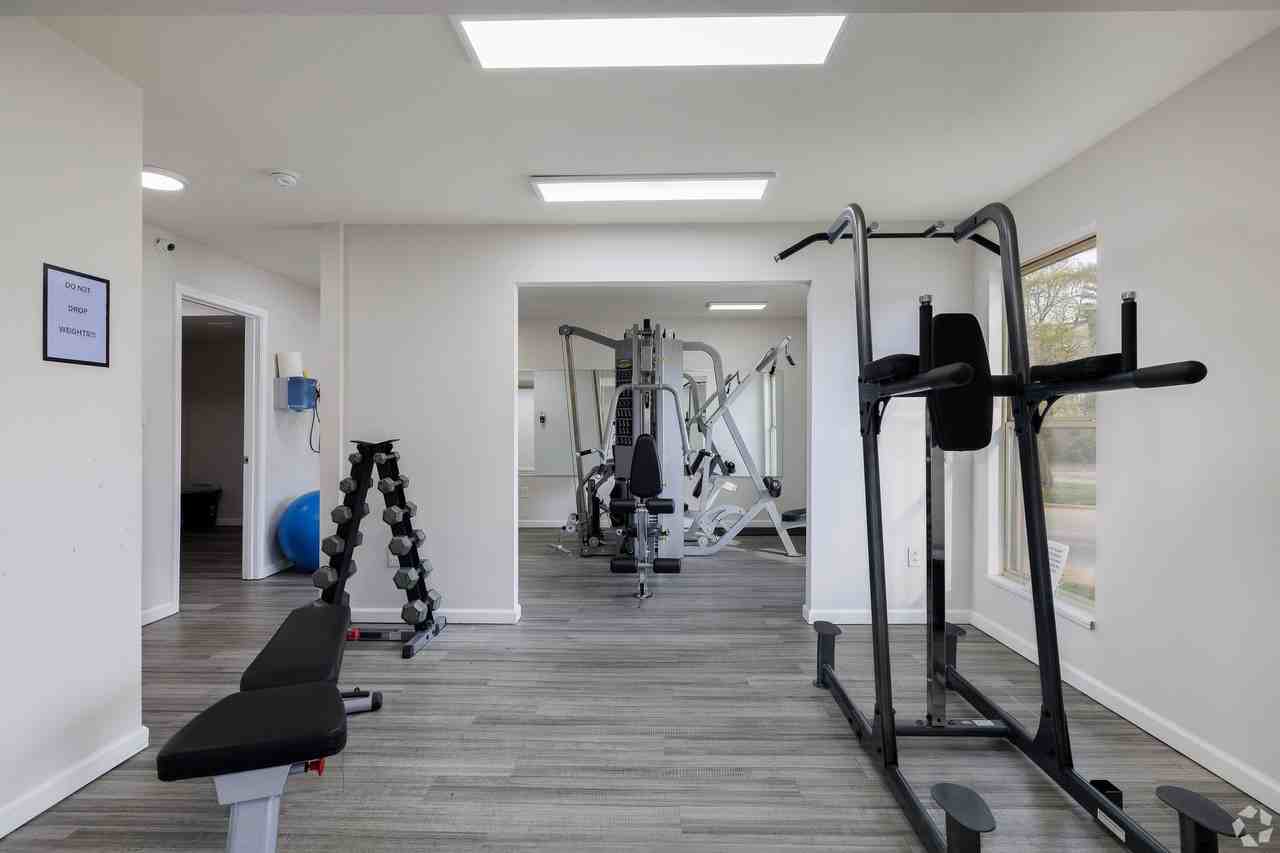 Oak Forest Apartments - Photo 4 of 50
