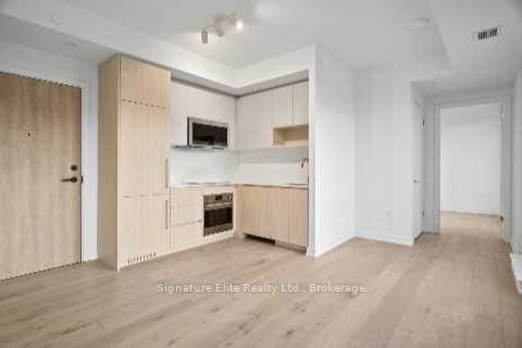 801 The Queensway #1014 - Photo 4 of 19