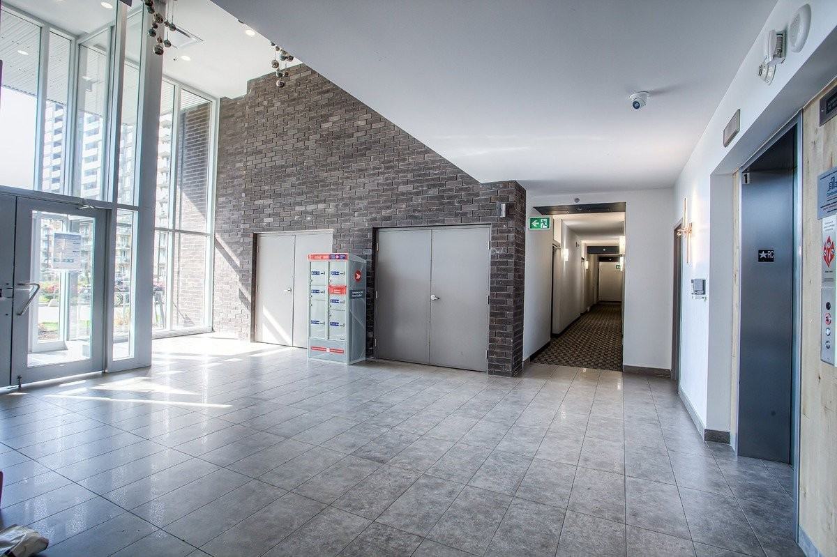 9950 Place De L'Acadie - Photo 4 of 11