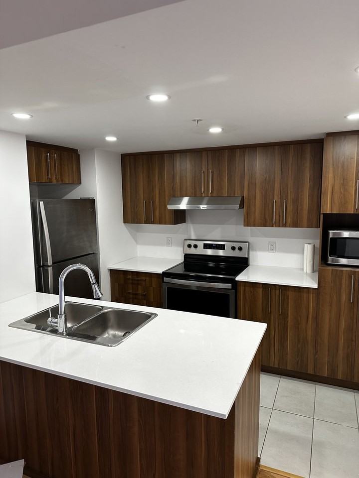 9950 Place De L'Acadie - Photo 6 of 11