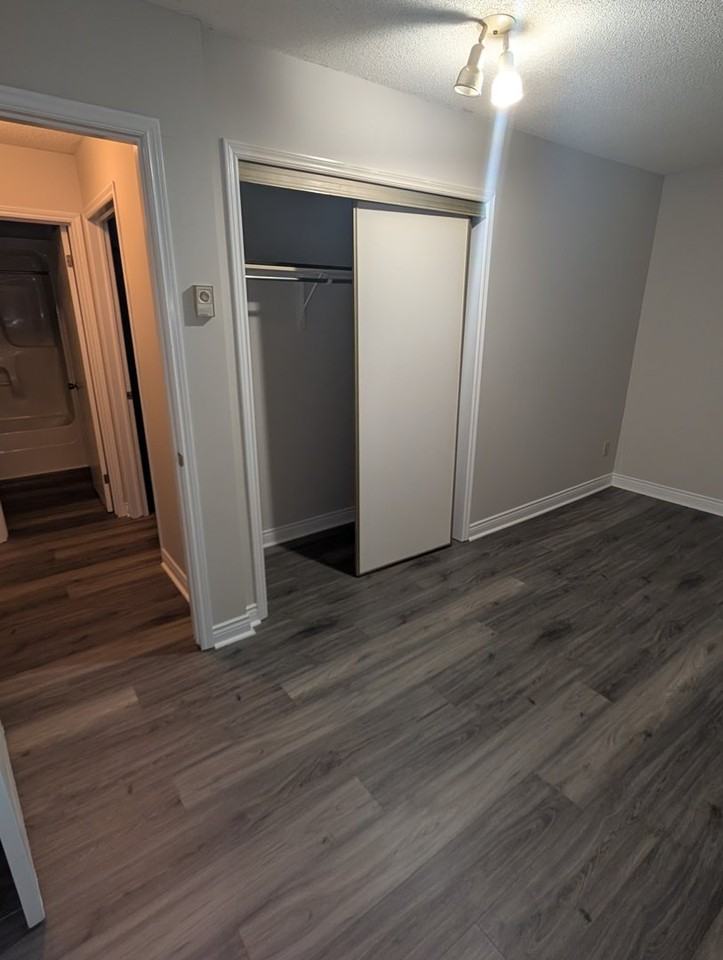 75 Elm St - Photo 7 of 11