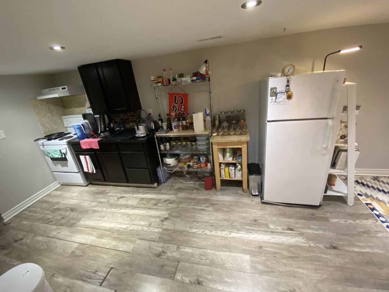 163 Campbell Ave - Photo 6 of 18