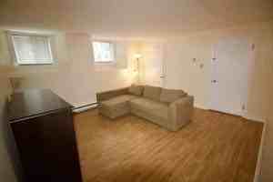 1187 Queen St - Photo 5 of 21