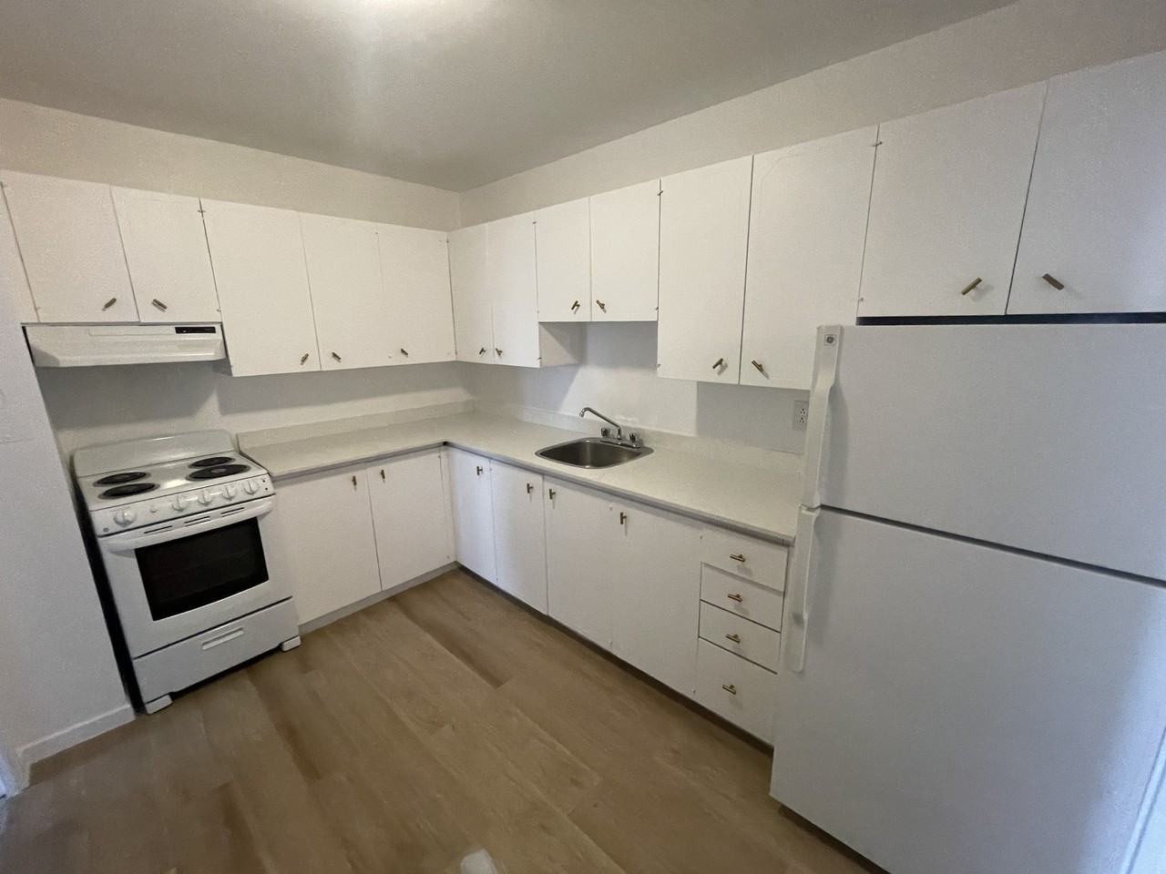 7779 Boulevard LaSalle #416B - Photo 7 of 10