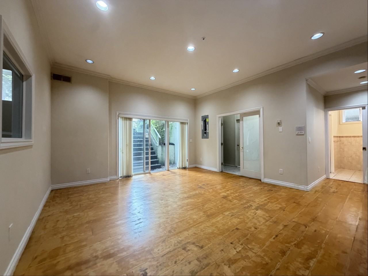 6928 Fremlin Street - Photo 7 of 23