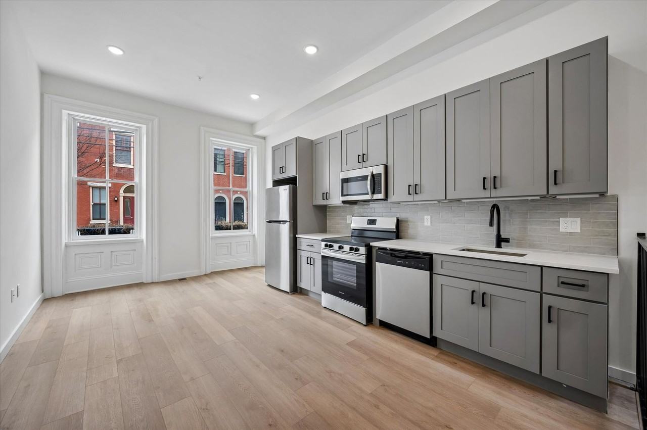 627 N. 16th Street - Photo 2 of 18