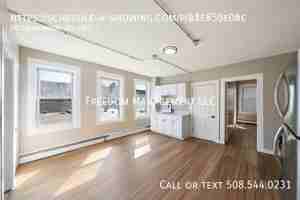 featured image of 50 1/2 Common St