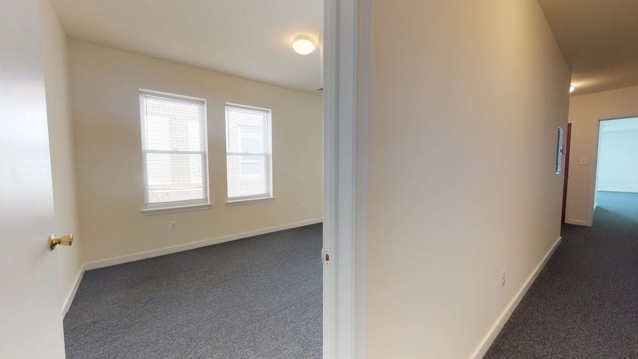 Osage Avenue Apartments - Photo 4 of 26