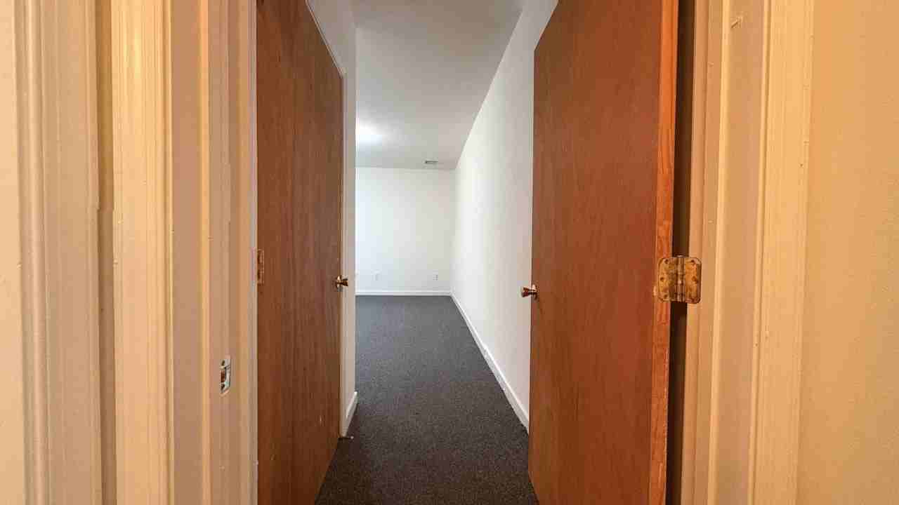 Osage Avenue Apartments - Photo 6 of 26