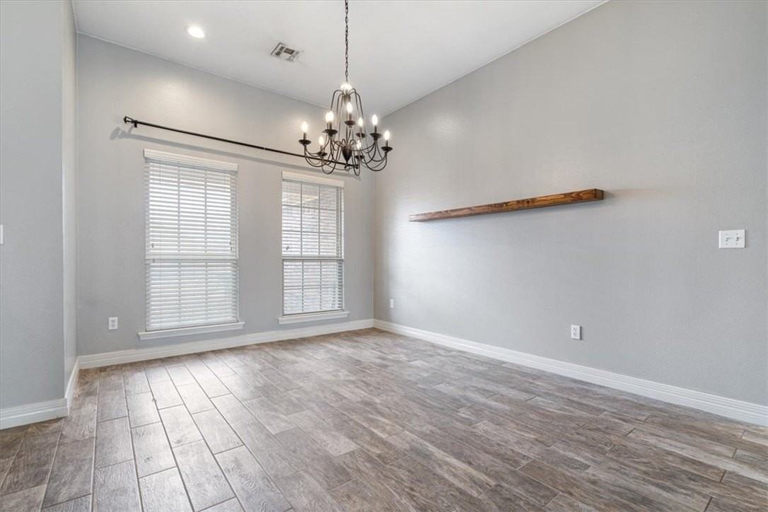 101 Hoss St - Photo 3 of 30