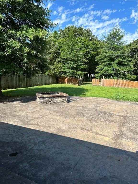 2010 S Elm St - Photo 2 of 20