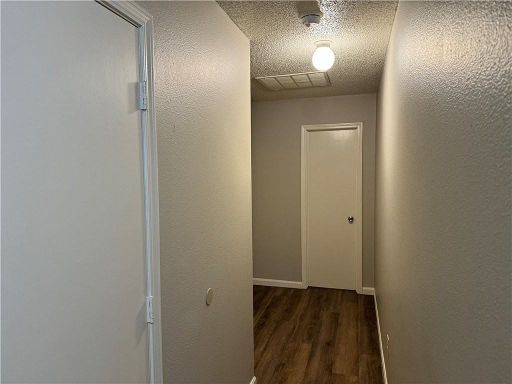 1114 Mockingbird Ln Unit B - Photo 5 of 17