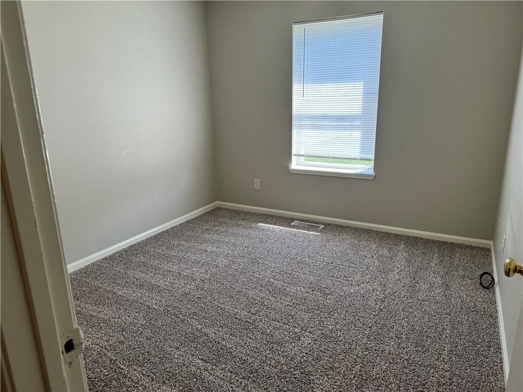 1114 Mockingbird Ln Unit B - Photo 6 of 17