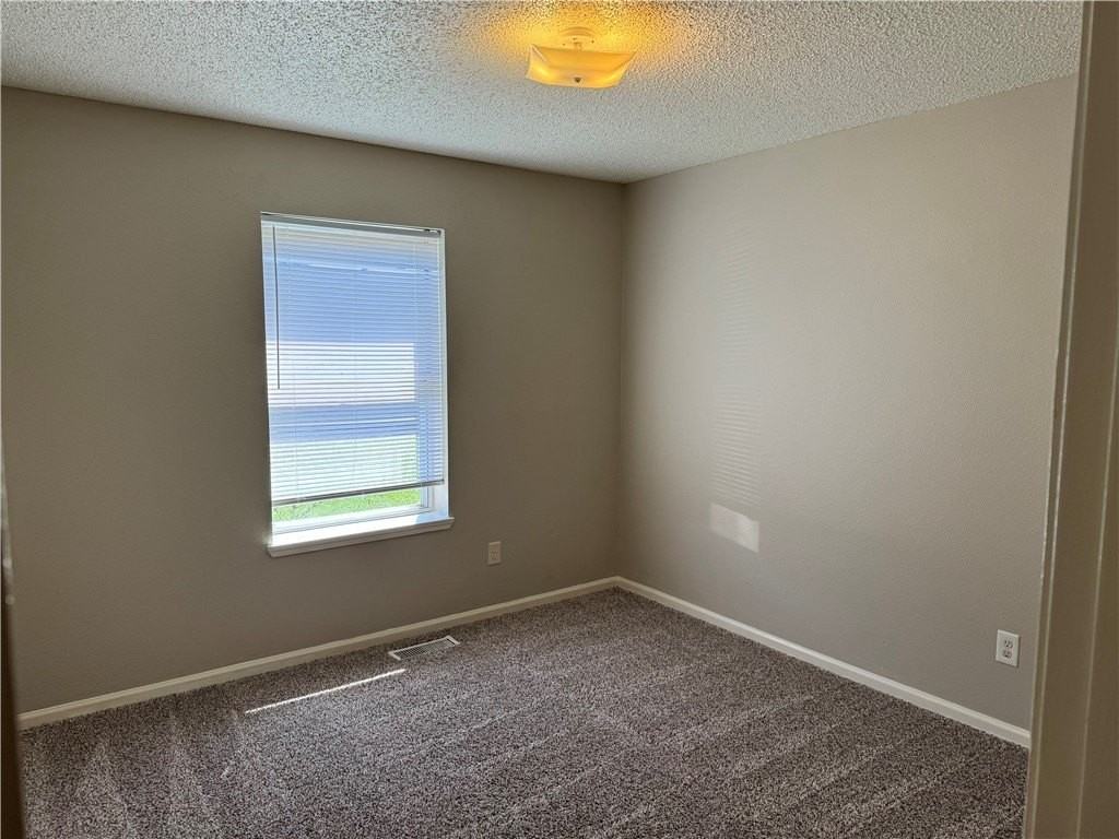 1114 Mockingbird Ln Unit B - Photo 7 of 17