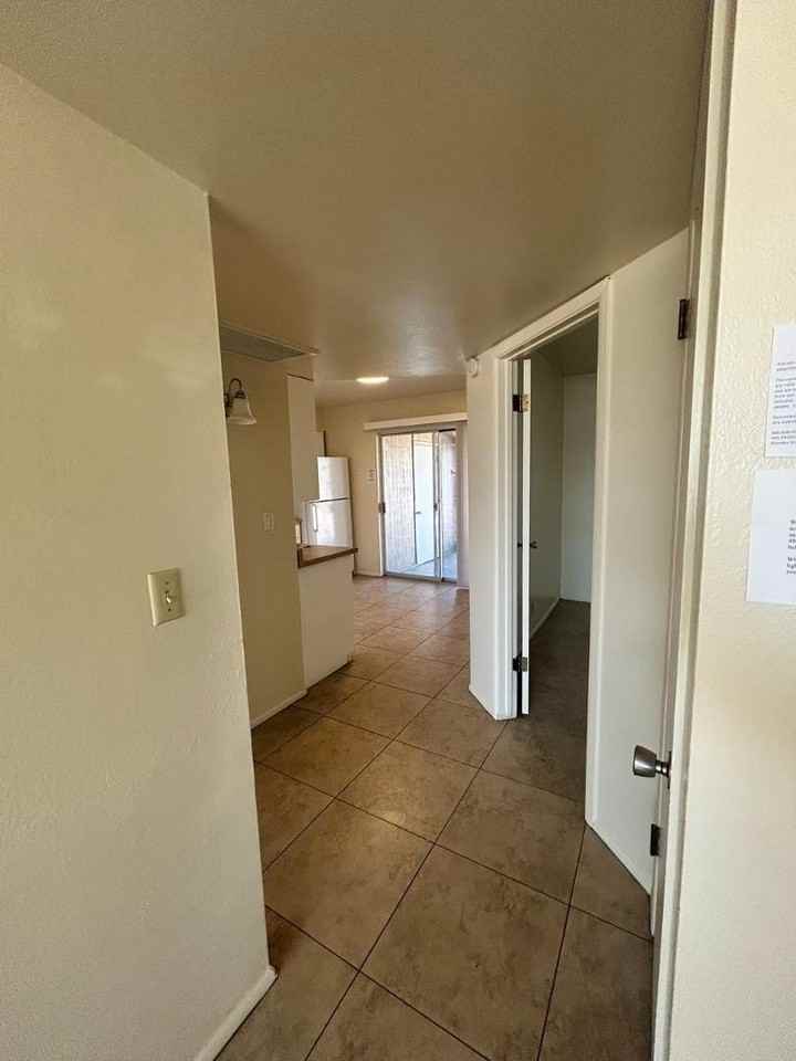 5233 E University Dr Apt B - Photo 6 of 20