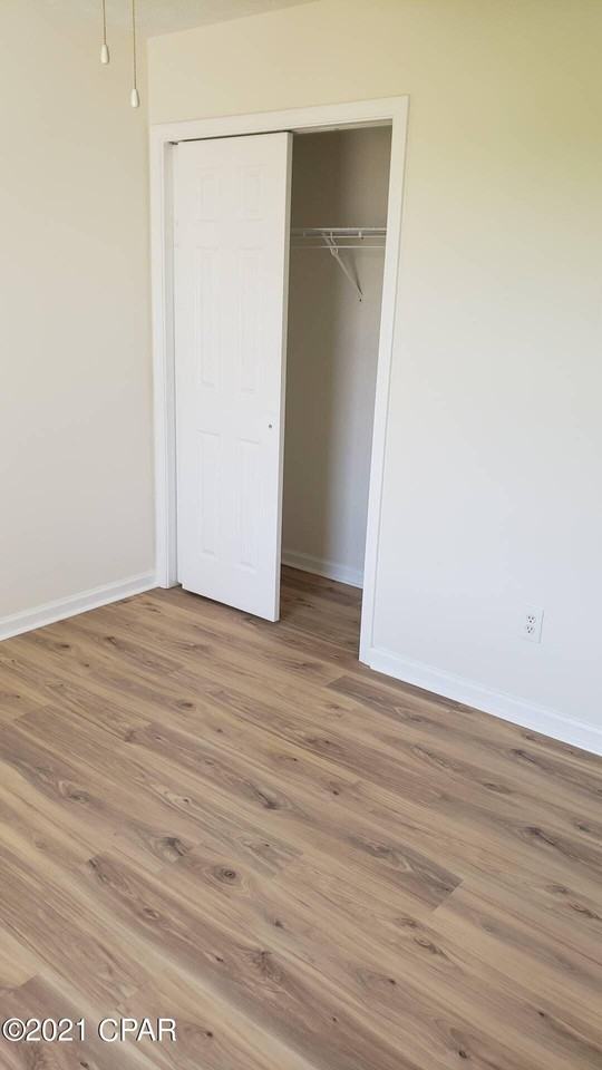 2809 E 17th St - Photo 4 of 11