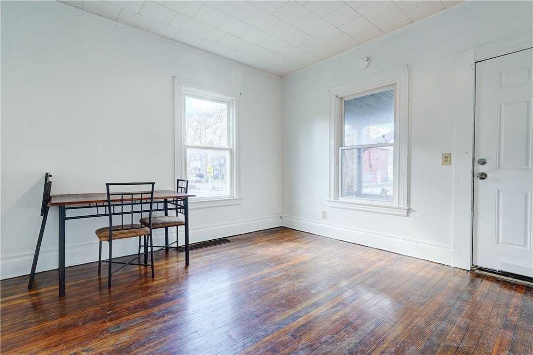 459 Parsells Ave - Photo 7 of 29