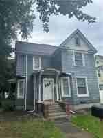 featured image of 255 Lyon St