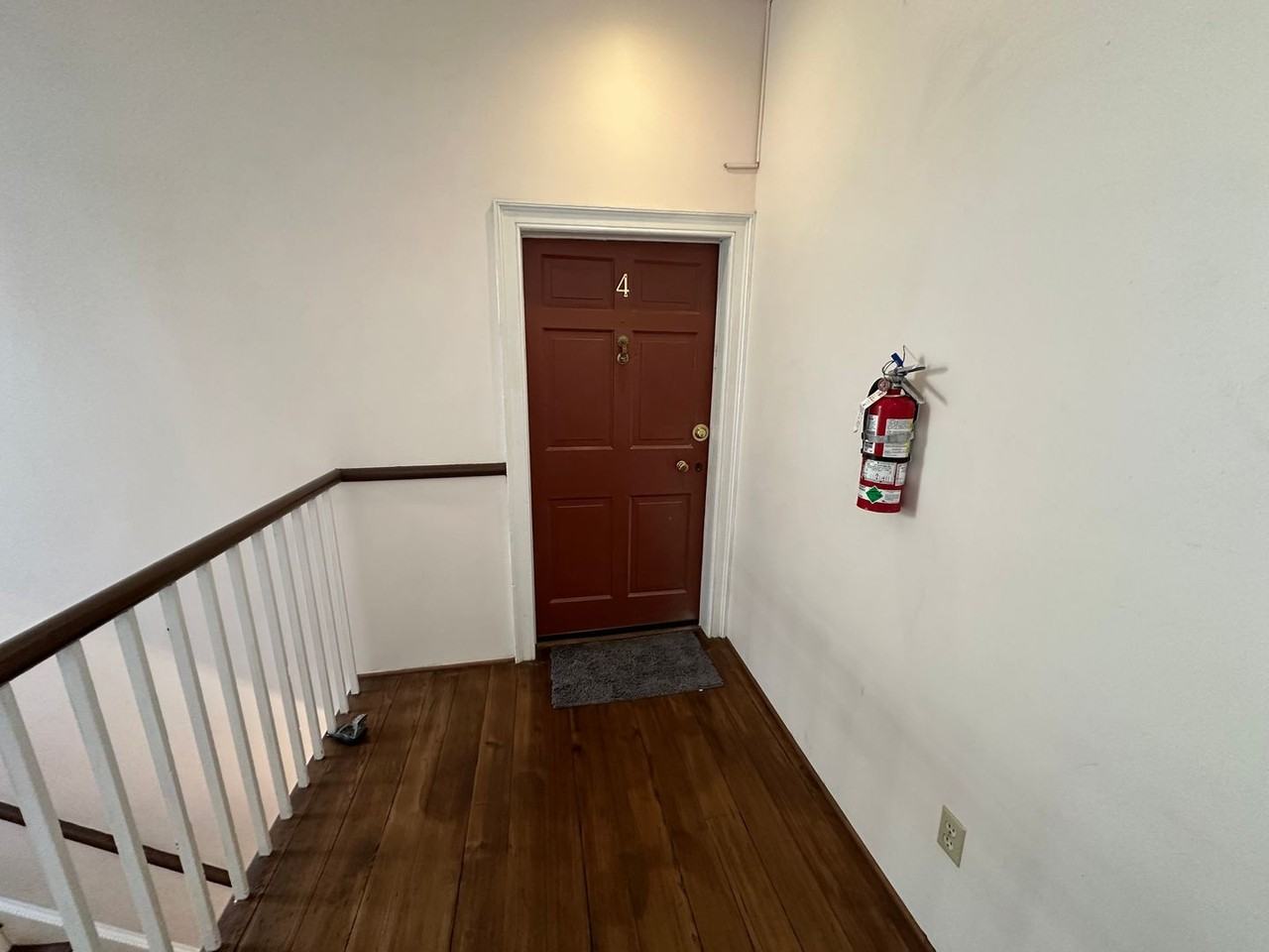 822 Caroline St #4 - Photo 3 of 11