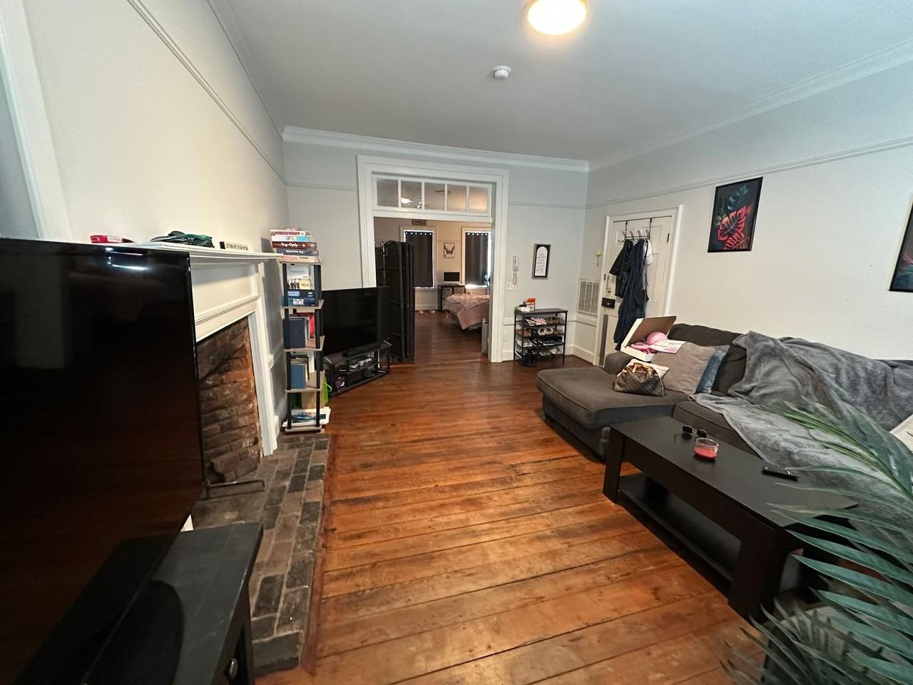 822 Caroline St #4 - Photo 6 of 11