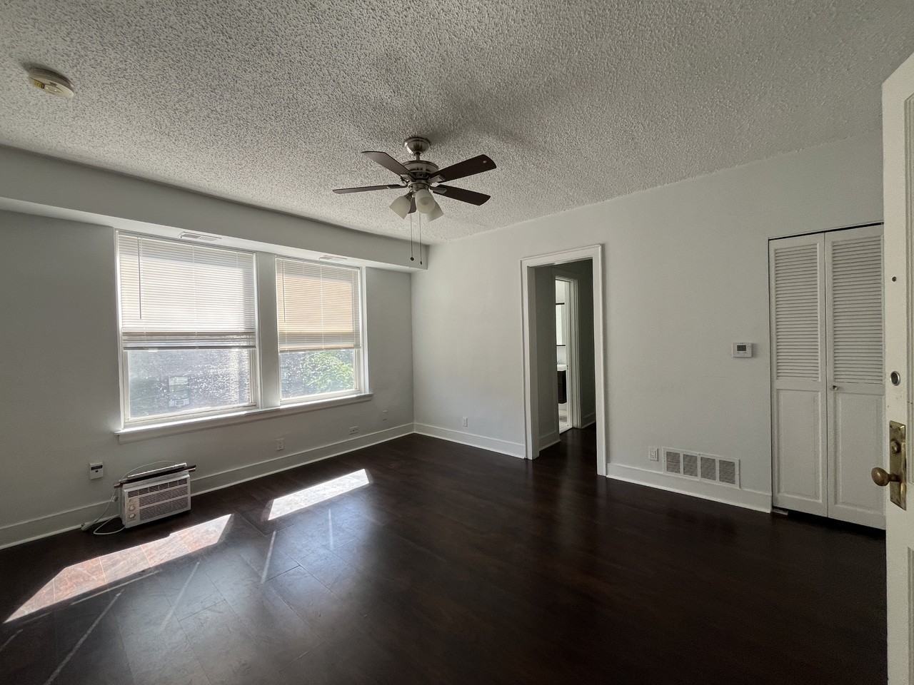 3727 N Pine Grove Ave #306 - Photo 2 of 8