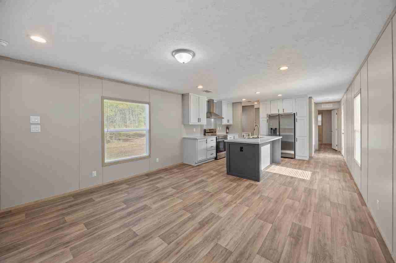 319 Myers Mayo Rd - Photo 5 of 37