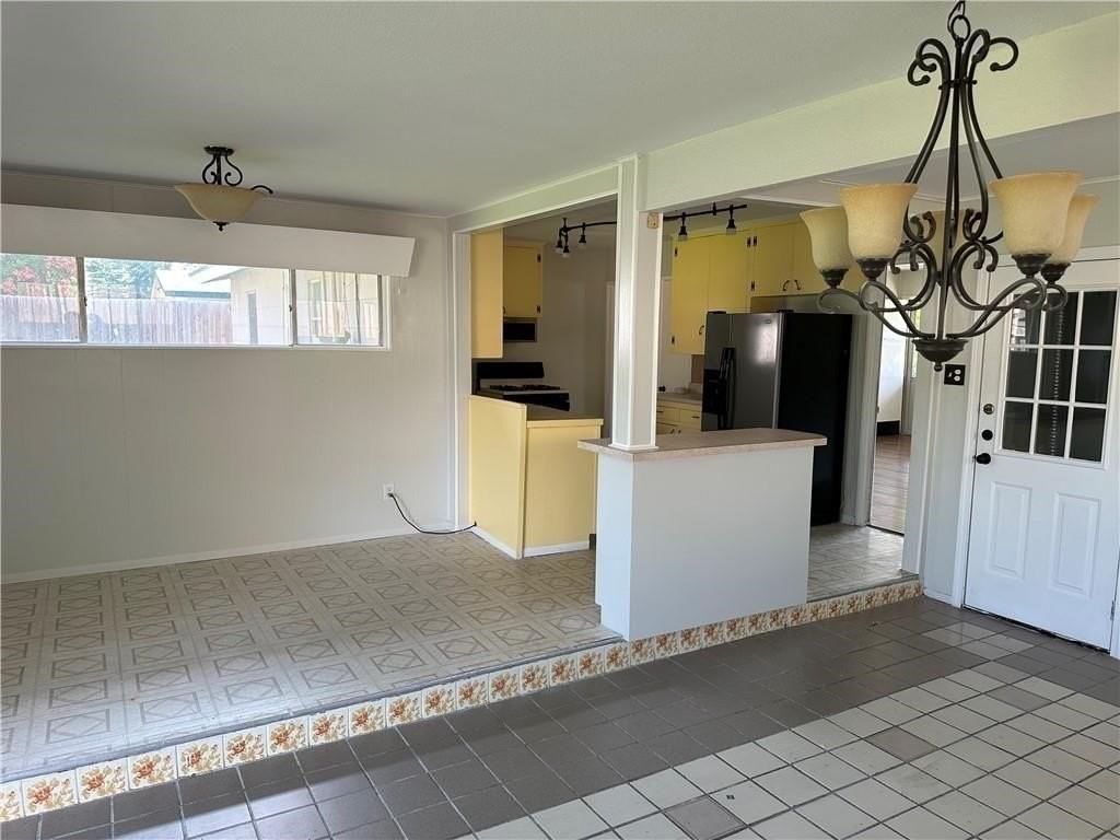 107 Melba Dr - Photo 5 of 11