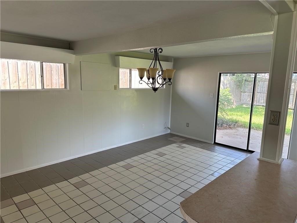 107 Melba Dr - Photo 6 of 11