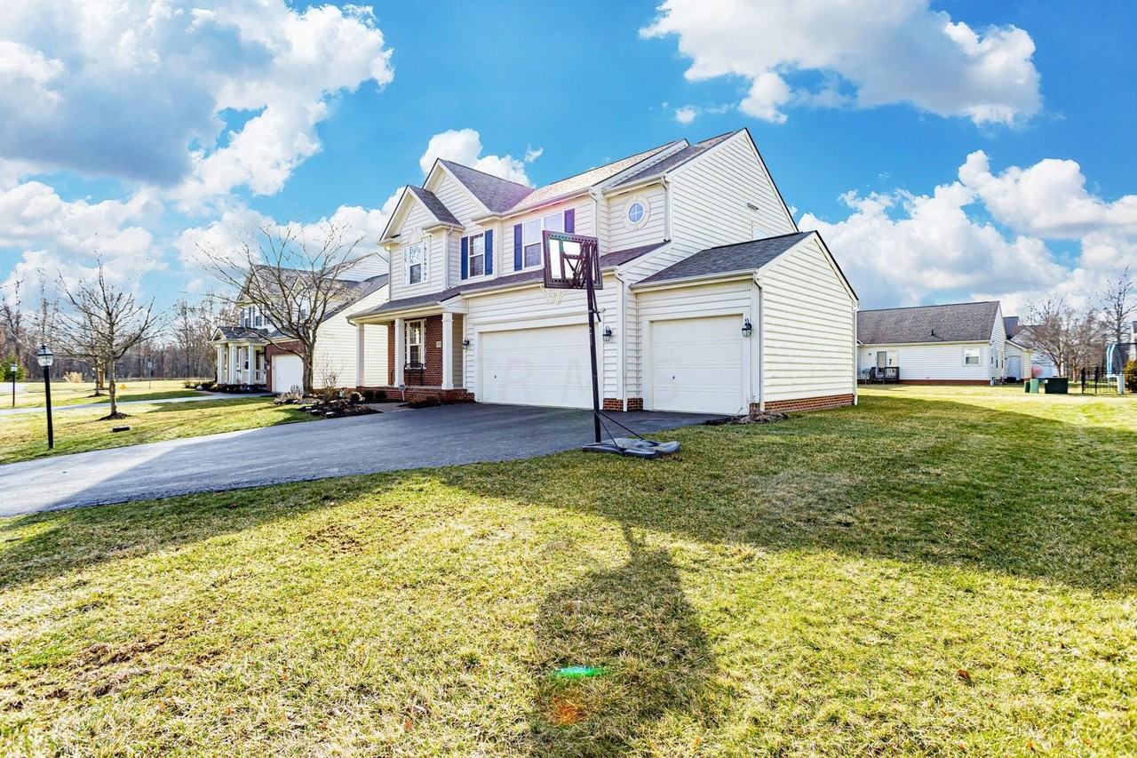 5830 Prospect Ln - Photo 7 of 50