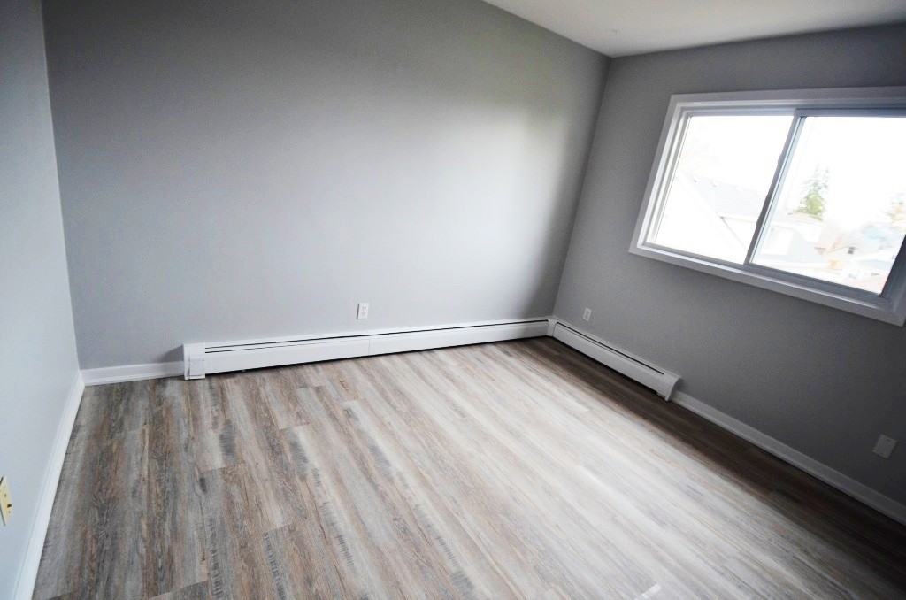 25 Ottawa Street #8 - Photo 3 of 13