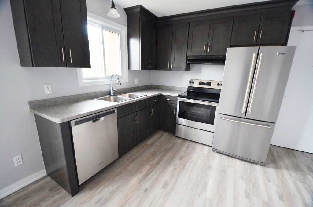 25 Ottawa Street #8 - Photo 4 of 13