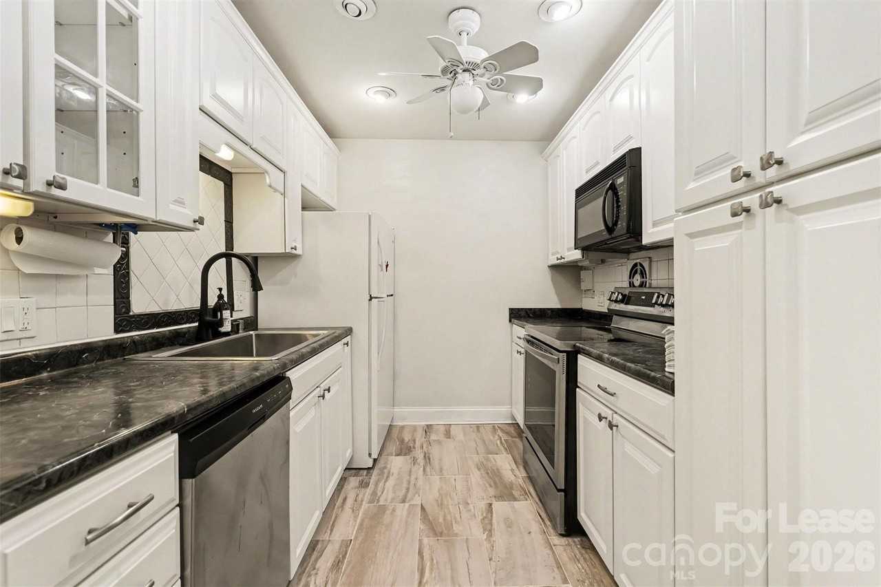 1323 Queens Rd #227 - Photo 5 of 35