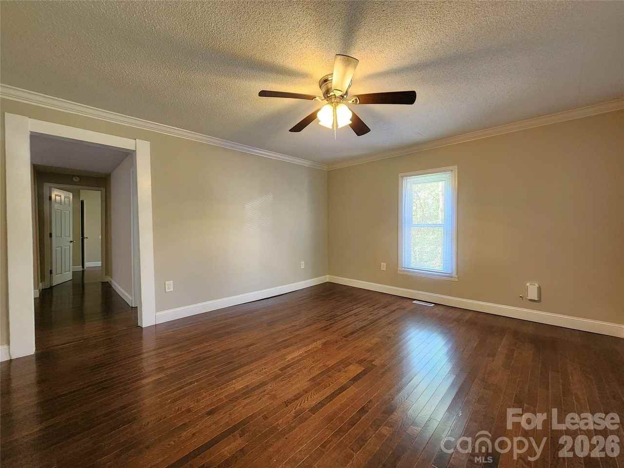 121 Willow Ln Nw - Photo 4 of 22