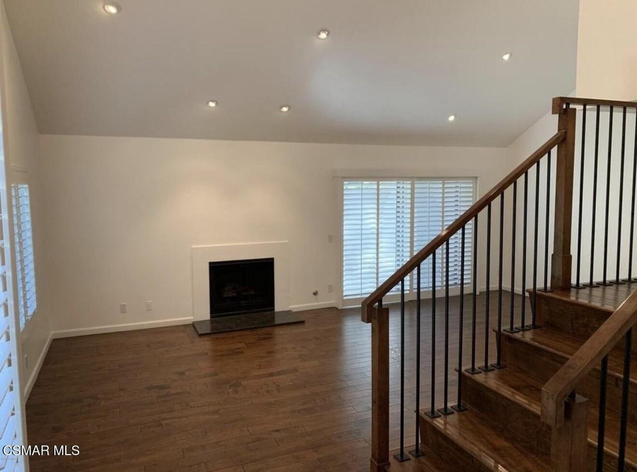 924 Thistlegate Rd - Photo 3 of 19