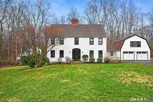 featured image of 395 Thayer Pond Rd