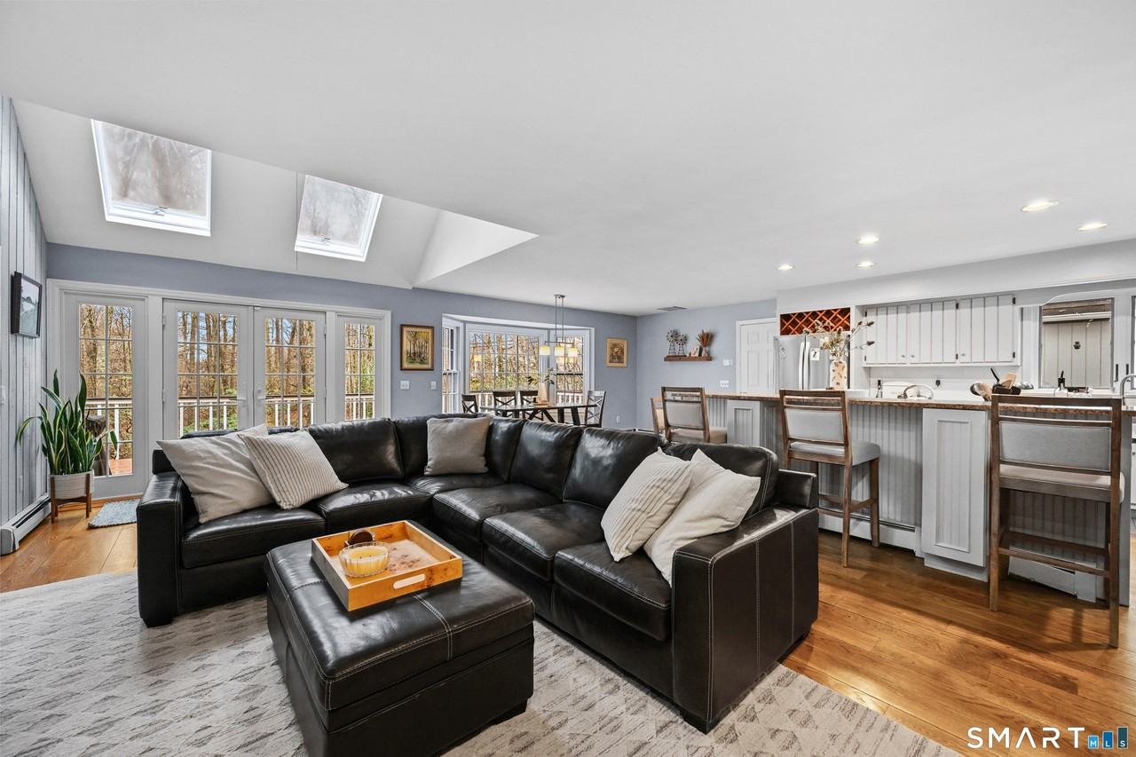 395 Thayer Pond Rd - Photo 7 of 29