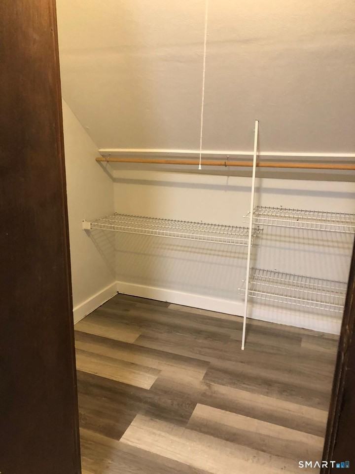 149 E Main St Apt 5 - Photo 4 of 9