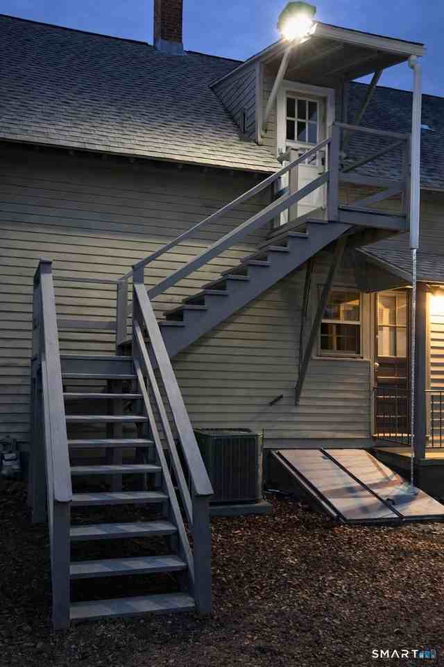 149 E Main St Apt 5 - Photo 7 of 9