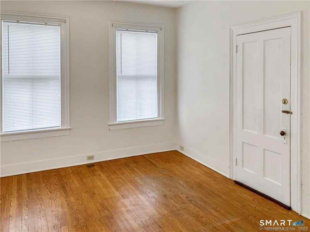 10 Wall St - Photo 6 of 10