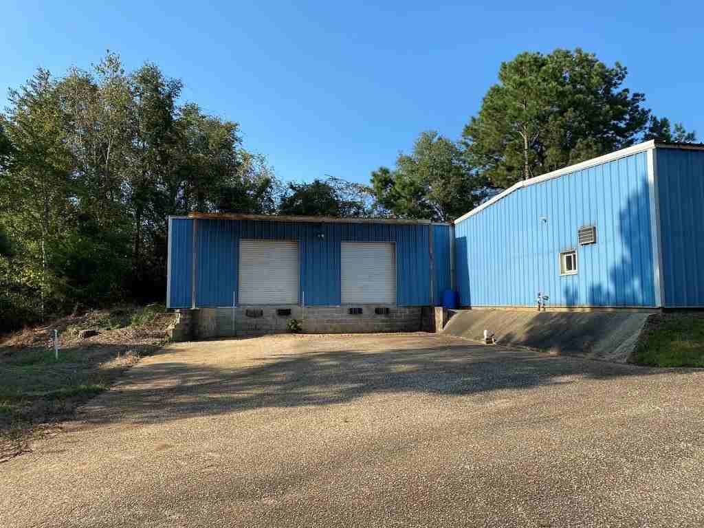 74 Gateway - Photo 2 of 5