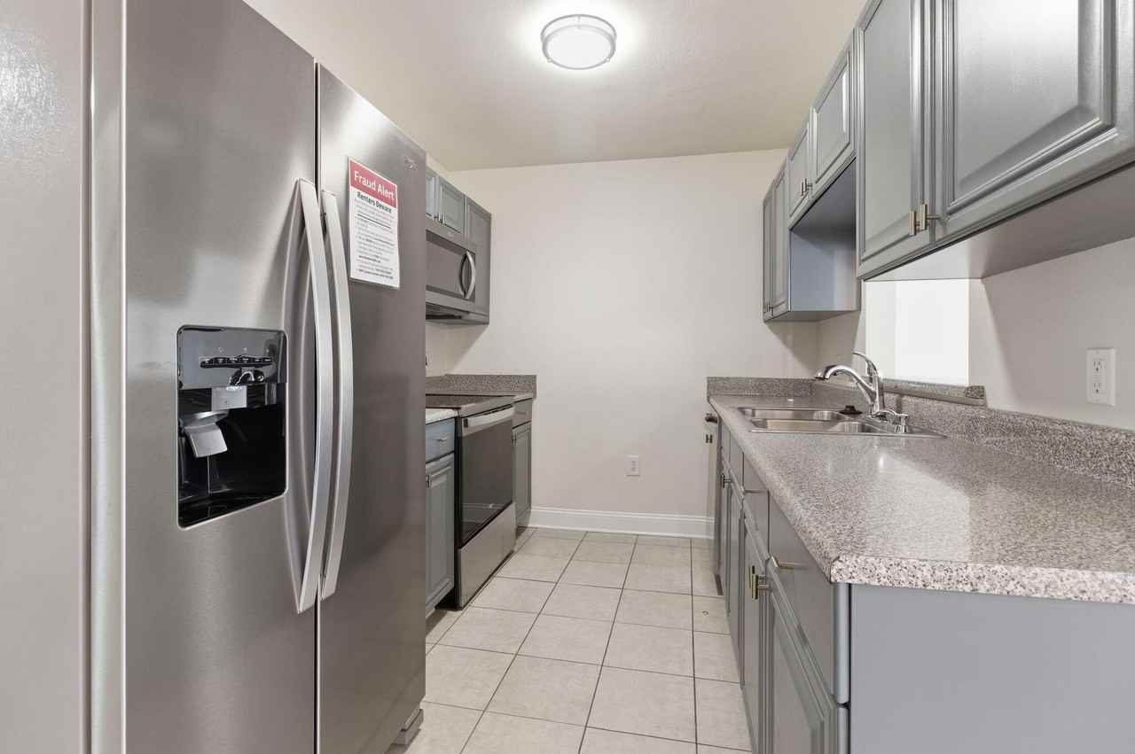 551 Wingspan Way - Photo 7 of 27