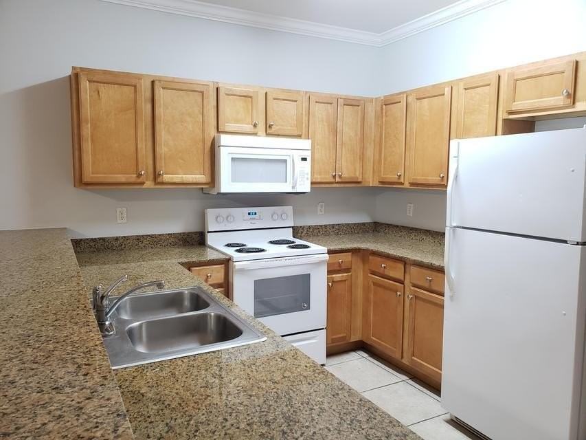 121 Tooke St - Photo 3 of 18