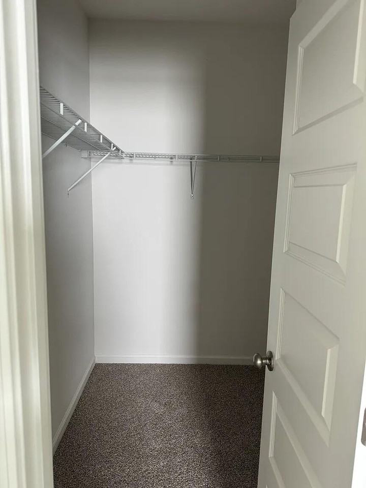 94 Bluebeech St - Photo 7 of 29