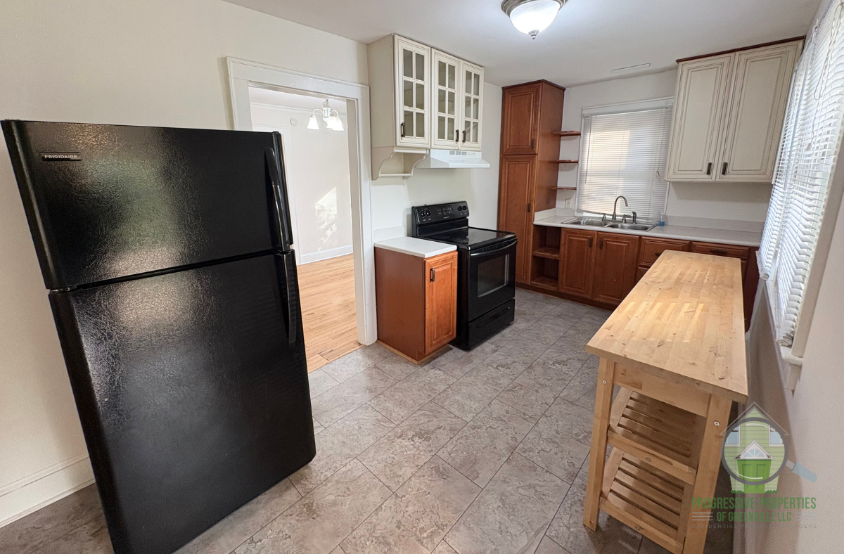 209 Briarcliff Dr #1 - Photo 4 of 10