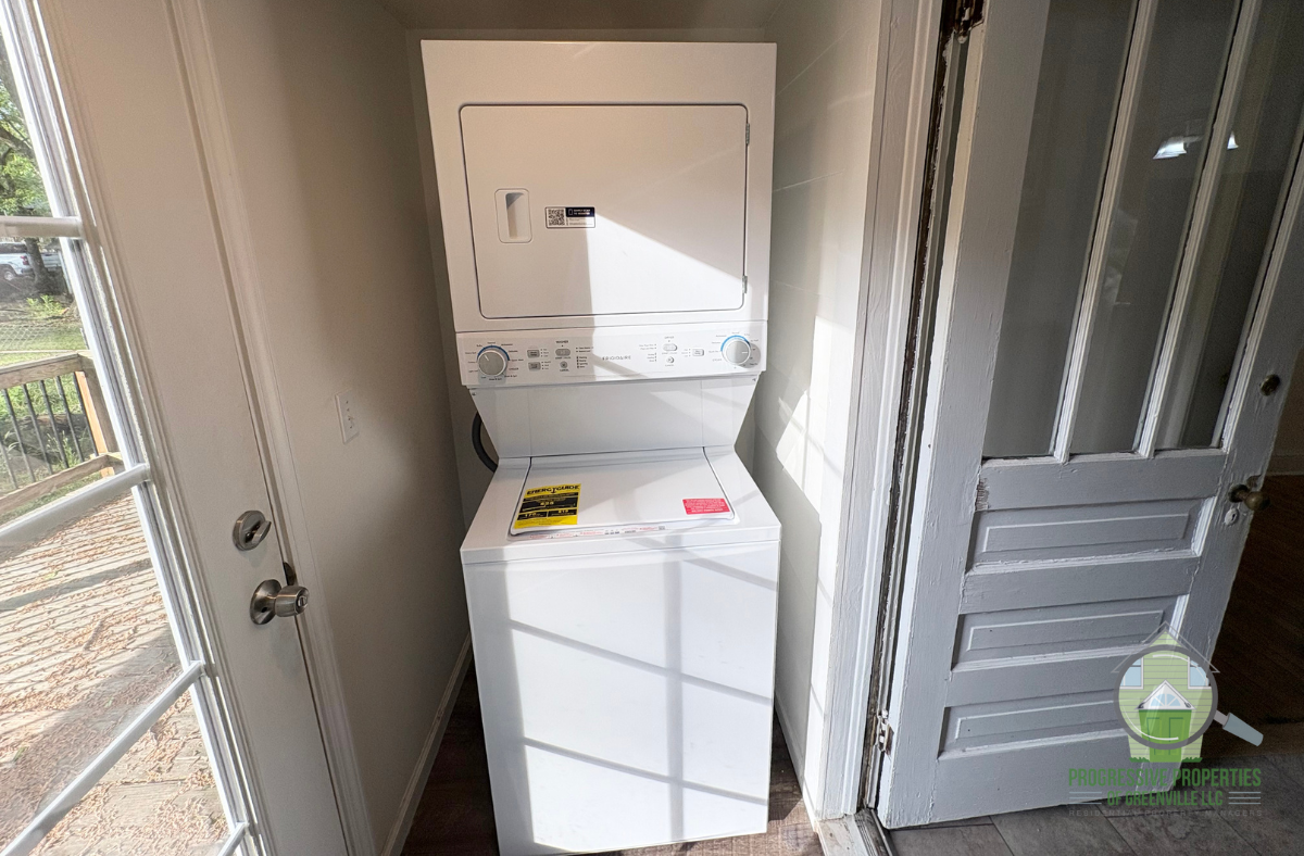 209 Briarcliff Dr #1 - Photo 5 of 10