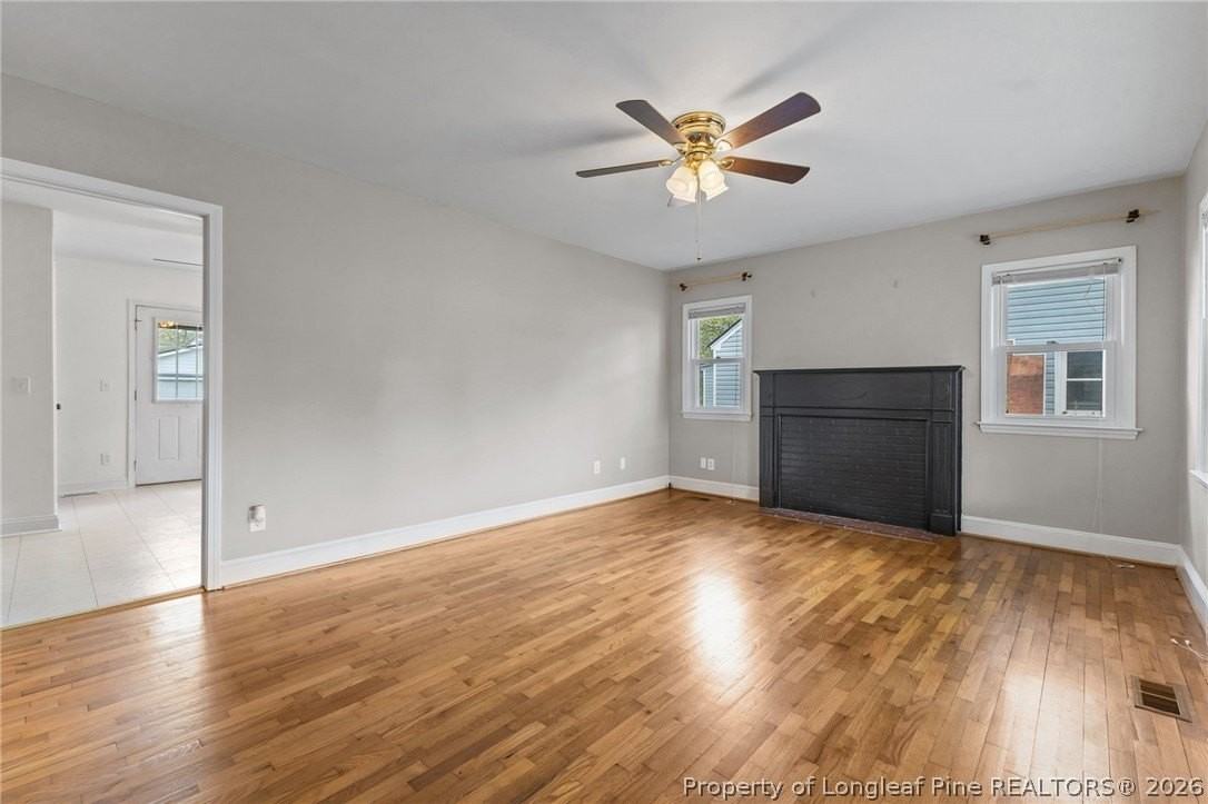 813 Mcpherson Ave - Photo 4 of 33