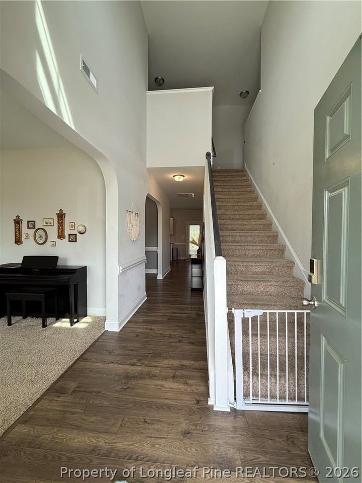 195 Kensington Dr - Photo 2 of 26