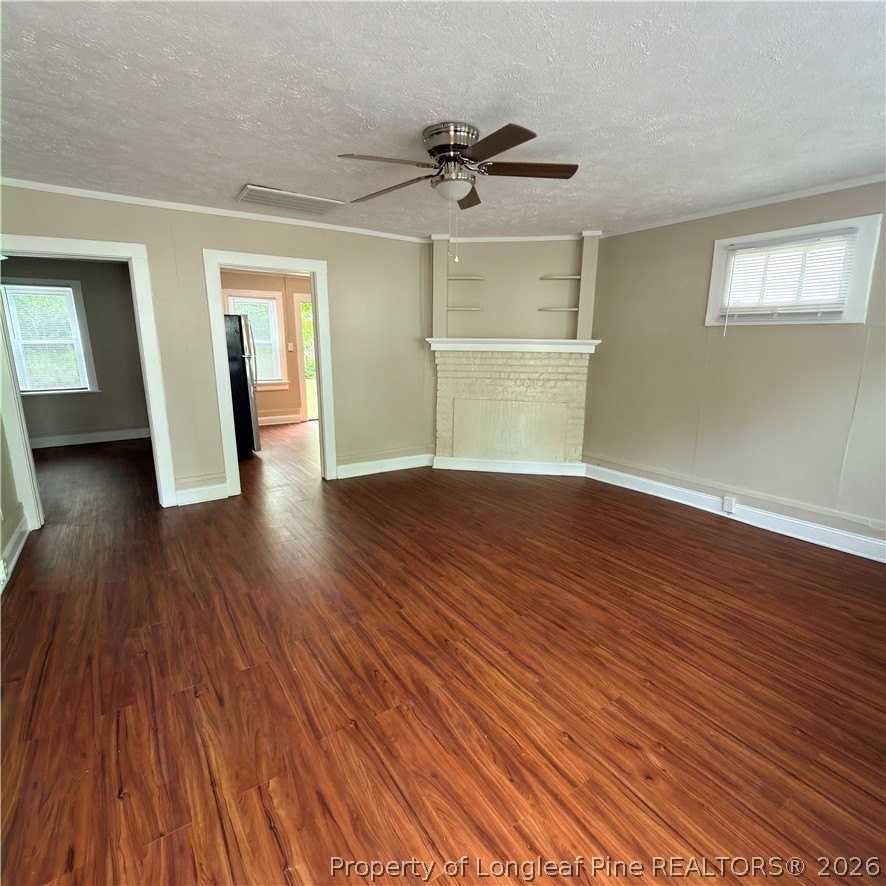 216 Sedberry St - Photo 6 of 24