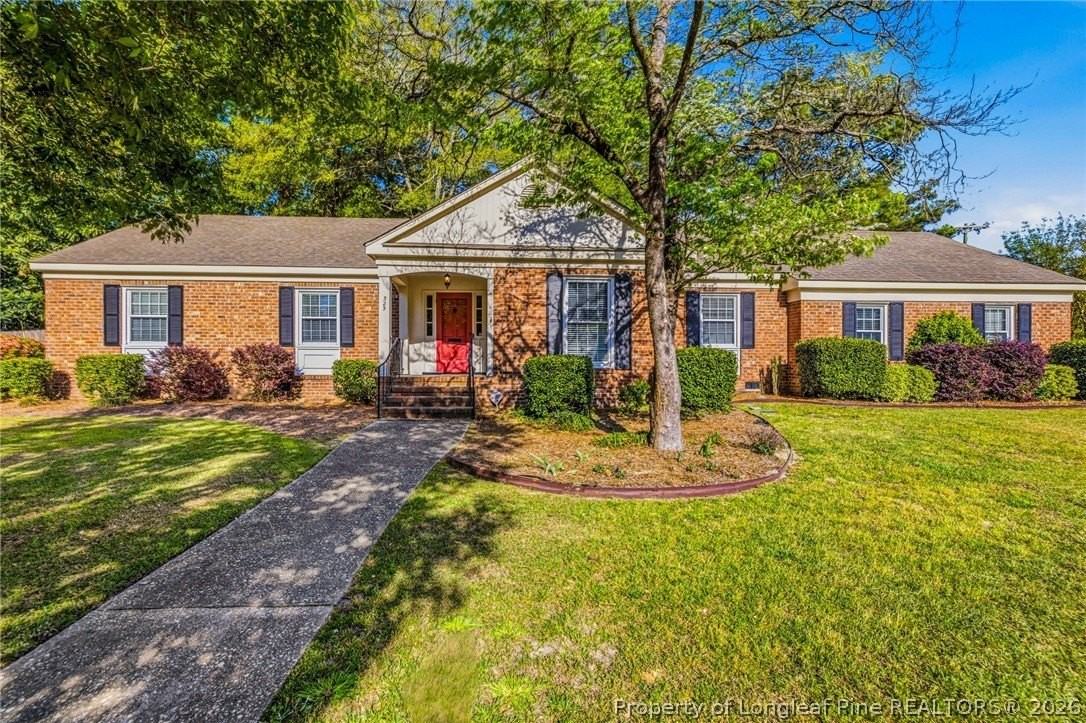 325 Northview Dr - Photo 4 of 39